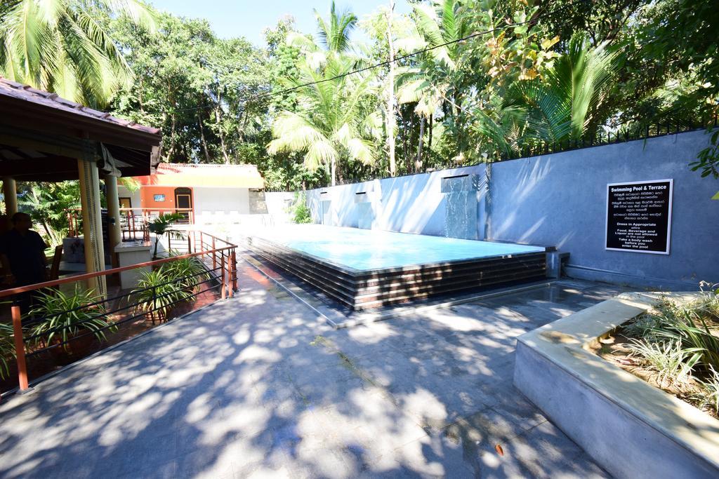 Anon Rest Hotel Dambulla Bagian luar foto