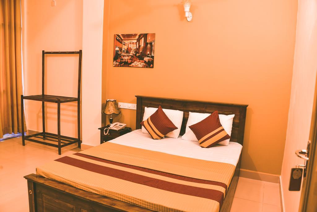 Anon Rest Hotel Dambulla Bagian luar foto